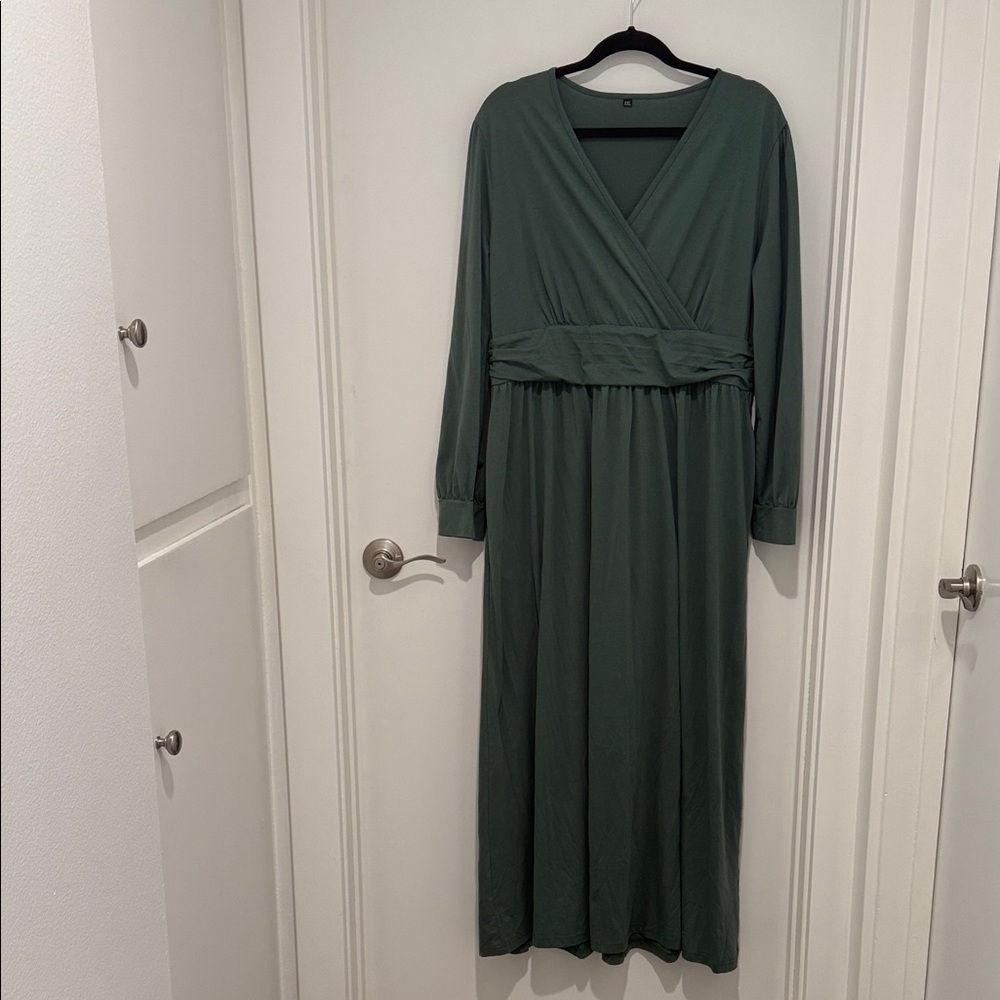Elegant Green Wrap Dress